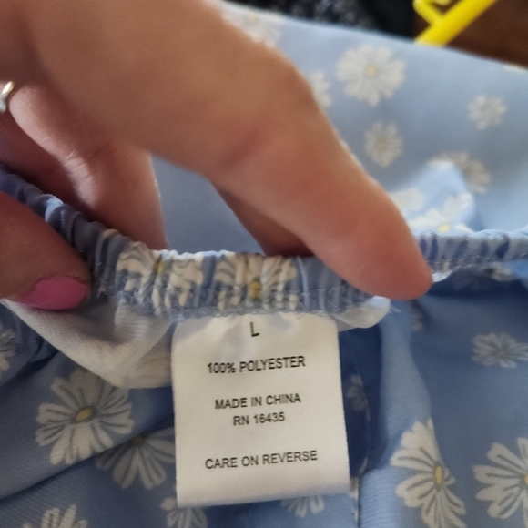 2 Peice Floral Daisy Skirt and Top Set - Picture 9 of 12